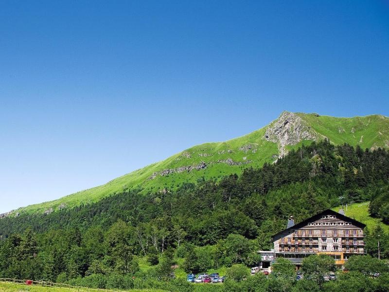 Logis Du Puy Ferrand Hotel 3*