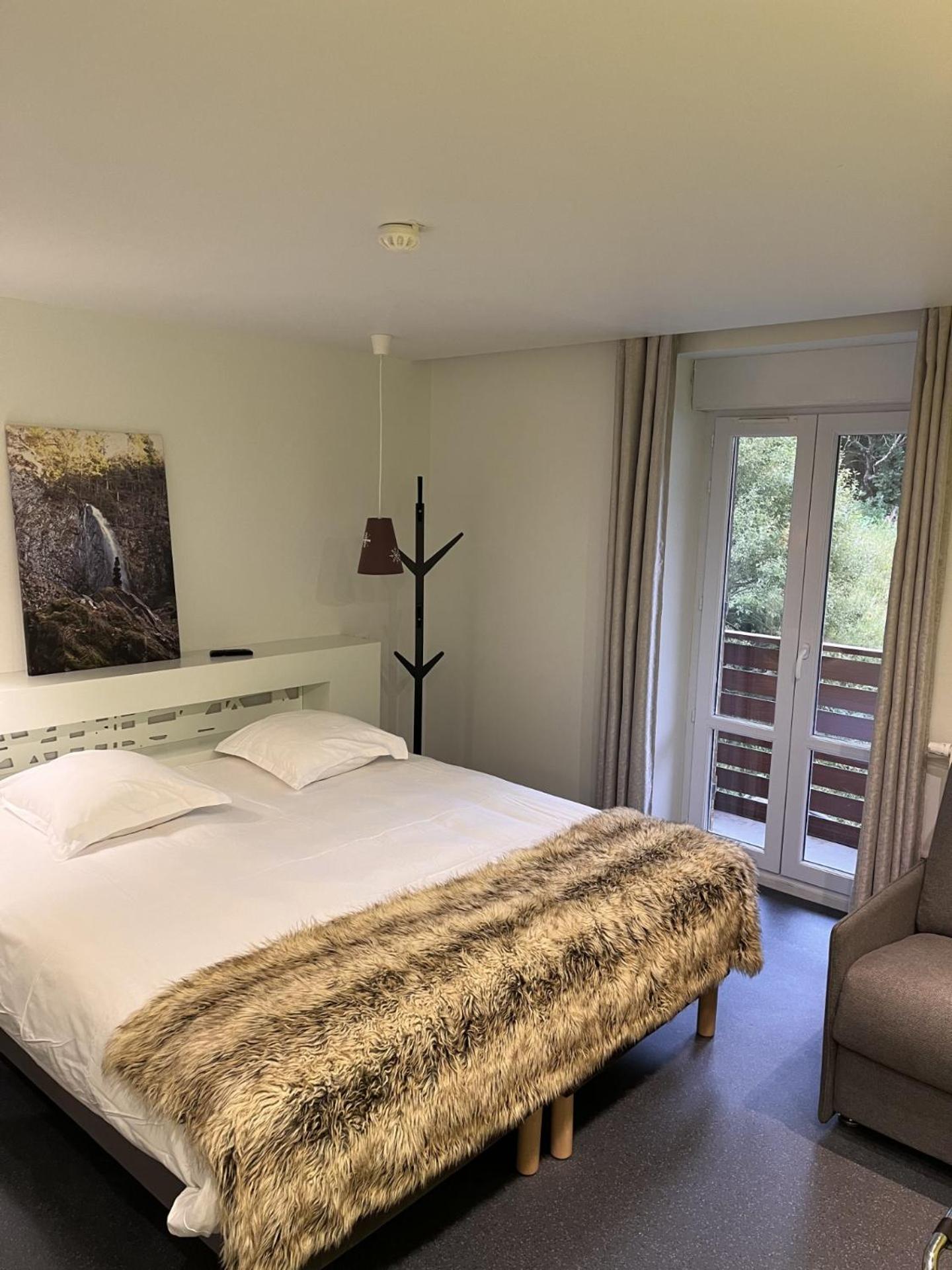 Hotel Du Puy Ferrand , Restaurant La Table De L'ours 3*