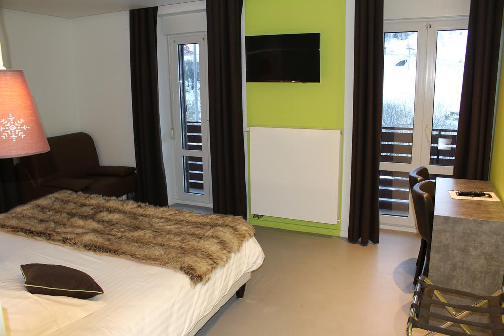 Du Puy Ferrand , Restaurant La Table De L'ours 3* Le Mont-Dore